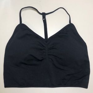 [SOLD] Fabletics Halter Neck Sports Bra - Black XS